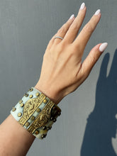 Load image into Gallery viewer, The Artifact Tribal Horn & Brass Cuff