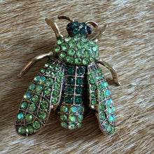 Load image into Gallery viewer, Diamante bee brooch