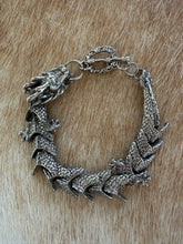 Load image into Gallery viewer, The Dragon Vertebrae Spine Bracelet
