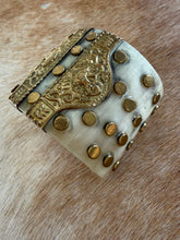 Load image into Gallery viewer, The Artifact Tribal Horn & Brass Cuff