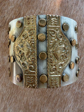 Load image into Gallery viewer, The Artifact Tribal Horn & Brass Cuff