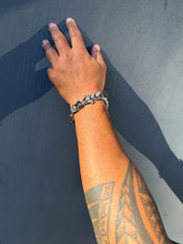 Load image into Gallery viewer, The Dragon Vertebrae Spine Bracelet