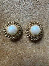 Load image into Gallery viewer, "Biagi by Swank" 1980’s Twisted Rope Pearl Button Clip-Ons