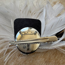 Load image into Gallery viewer, Deco Feather Brooch