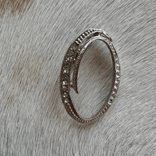 Load image into Gallery viewer, Diamante O Brooch