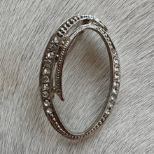 Load image into Gallery viewer, Diamante O Brooch