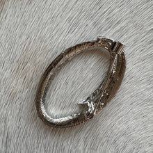 Load image into Gallery viewer, Diamante O Brooch