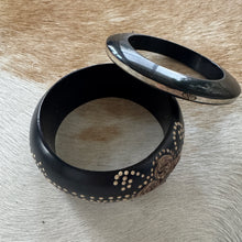 Load image into Gallery viewer, Handcrafted wooden bangle set