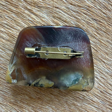 Load image into Gallery viewer, Vintage crystal brooch
