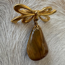 Load image into Gallery viewer, Vintage Agate Brooch