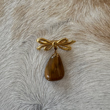 Load image into Gallery viewer, Vintage Agate Brooch