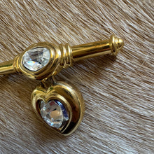 Load image into Gallery viewer, Vintage T-bar Brooch