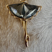 Load image into Gallery viewer, Tiny Dancer Brooch 🩰