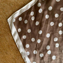 Load image into Gallery viewer, Pretty Woman Scarf