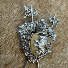 Load image into Gallery viewer, Vintage Crest Brooch
