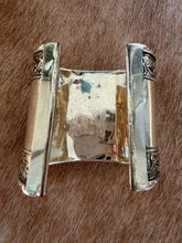 Load image into Gallery viewer, 1990s Western Turquoise-Style Cuf

