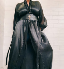 Load image into Gallery viewer, Oscar de la Renta Chiffon Lace Robe
