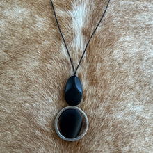 Load image into Gallery viewer, Minimalist Noir Pendant
