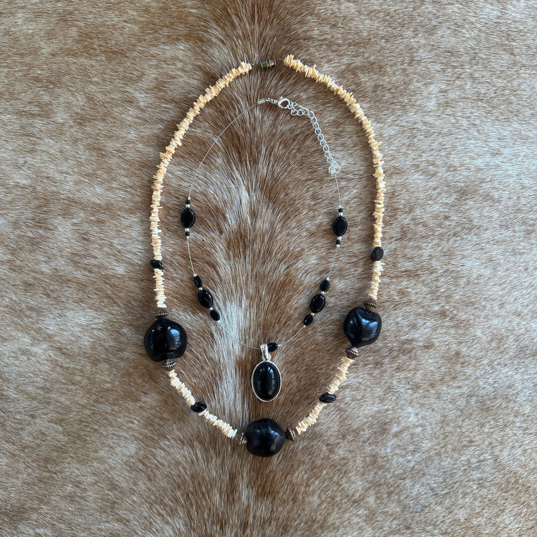 Iman Necklace Set