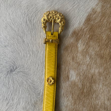 Load image into Gallery viewer, Vintage Escada Flower Belt
