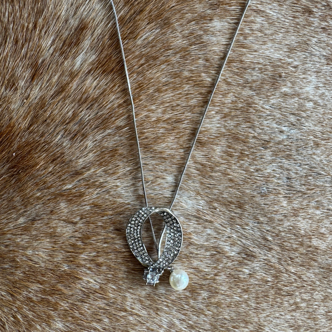 Signature O Pendant