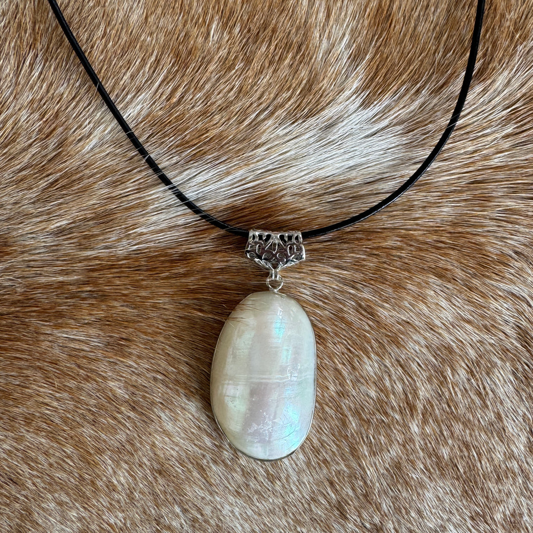 Ariel Shell Pendant 🧜‍♀️